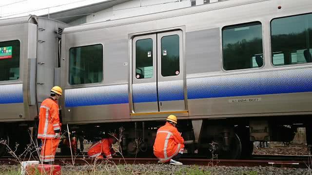 日本遭遇悲剧，两名中国女游客列车撞击身亡事件深度解析